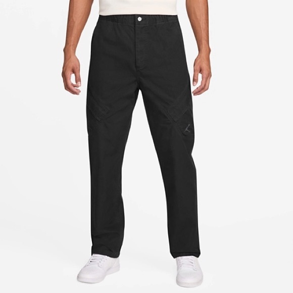 Nike Men's Black Cargo Pants - Picture 1 of 4
